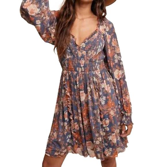 Listicle Flower Print Smocked Sweetheart Mini Dress main image 1